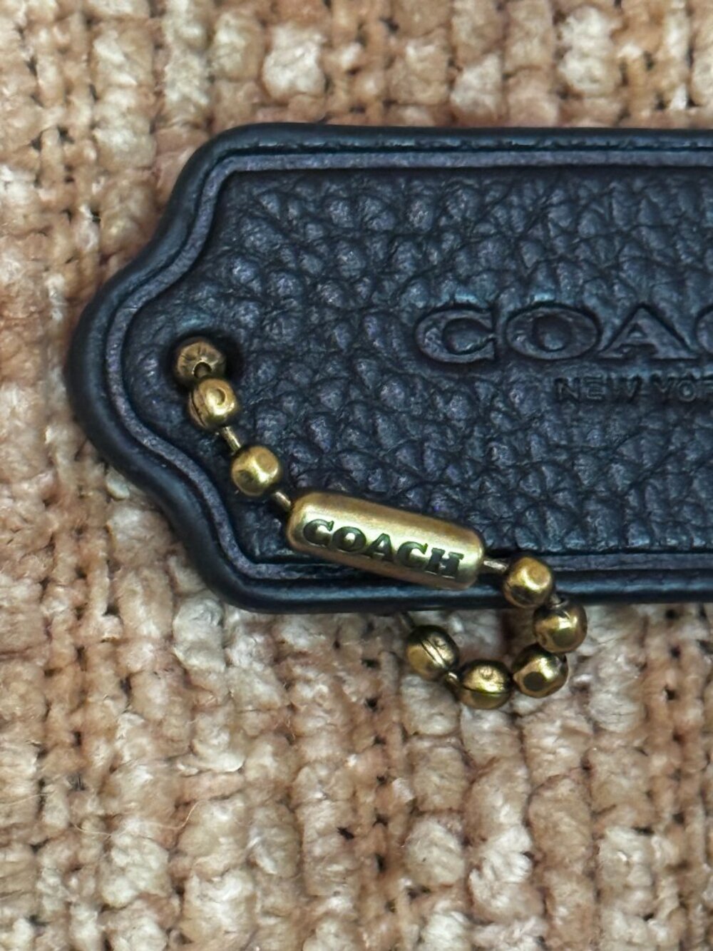 COACH BLACK PEBBLE LEATHER HANG TAG w/ GOLD CHAIN NWOTs - Picture 9 of 14
